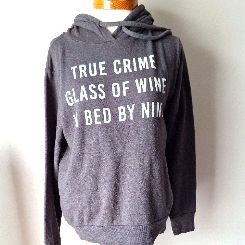 TRUE CRIME Sweatshirt Gray Hoodie with Slogan